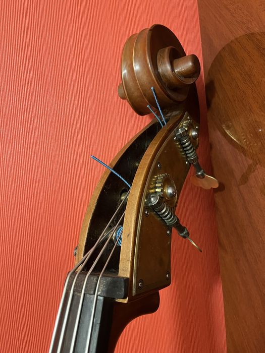 Контрабас Немец с чехлом