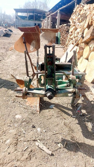 Плуг немецкий двухкорпусный