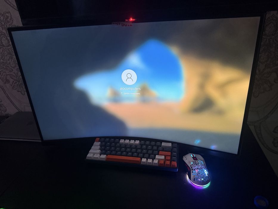 samsung odyssey g5 32 monitor. Corei7 16gb ram 512 ssd rx580