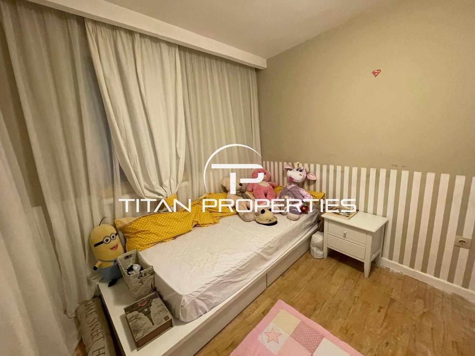 Дава се под наем Тристаен апартамент в Варна, Център - 80 кв.м за 613 € - Снимка #11