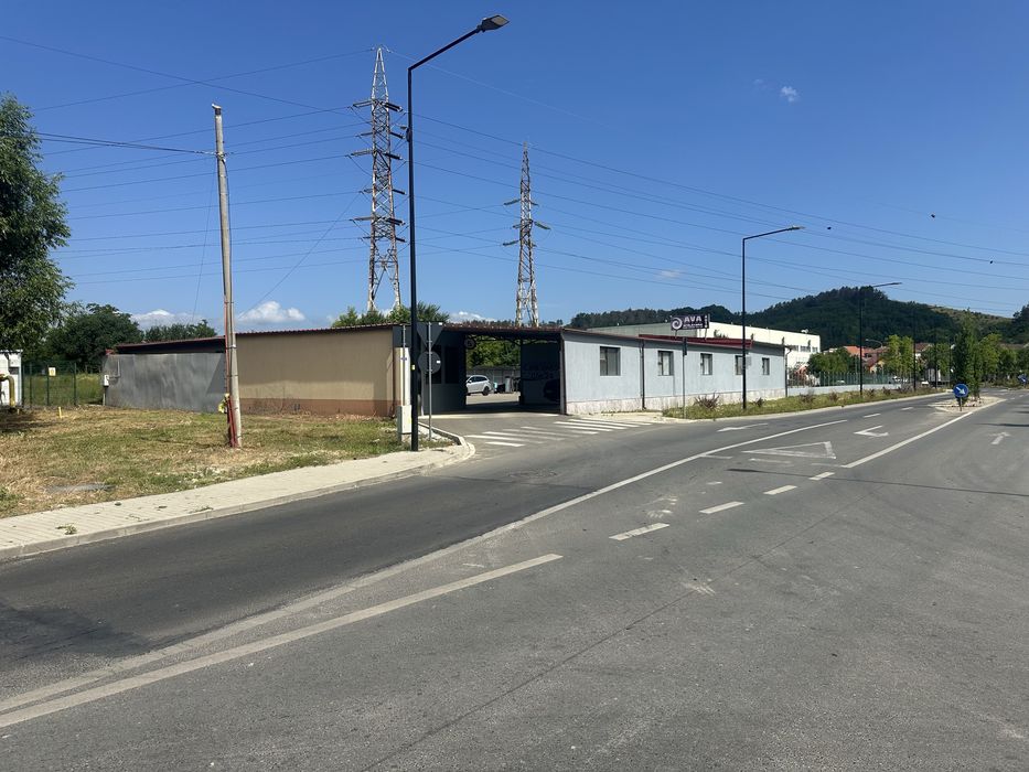 Teren cu constructii!