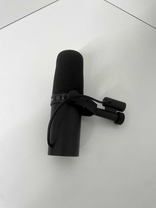 Микрофон Shure SM7B черный