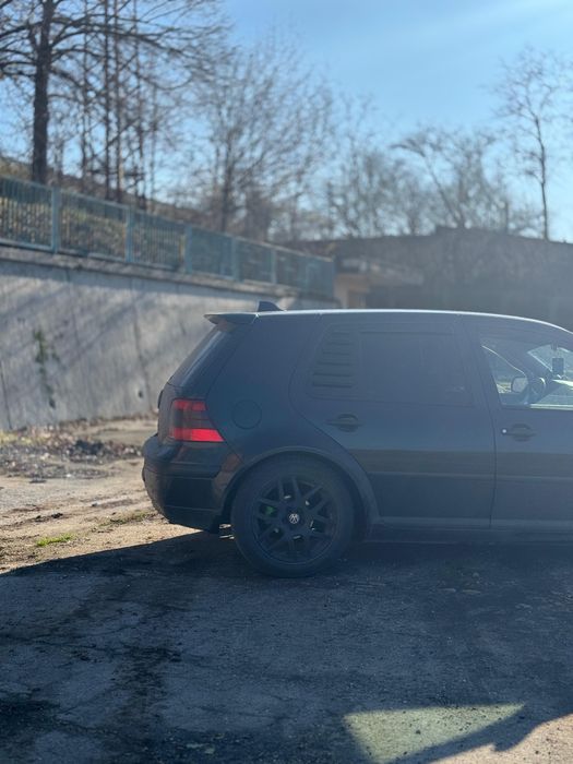 Golf 4 1.9tdi.
