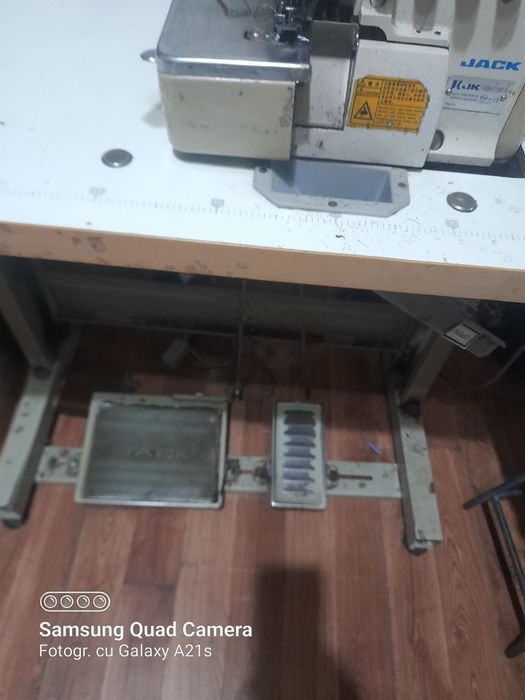 Vand masina cu 5 ate industriala