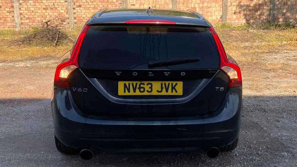 Volvo V60 2010-2014 НА ЧАСТИ