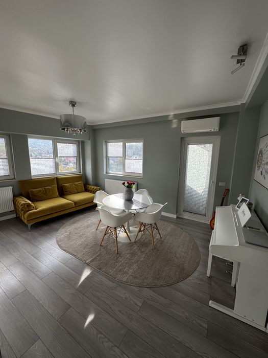Inchiriez apartament
