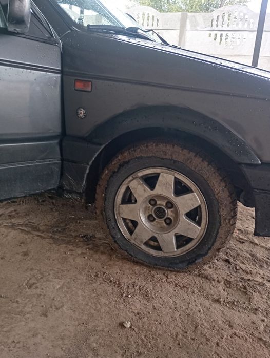 Продам срочьно Volkswagen Passat b3
