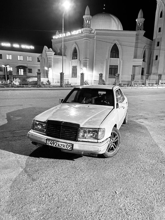 Мерседес  W124 230