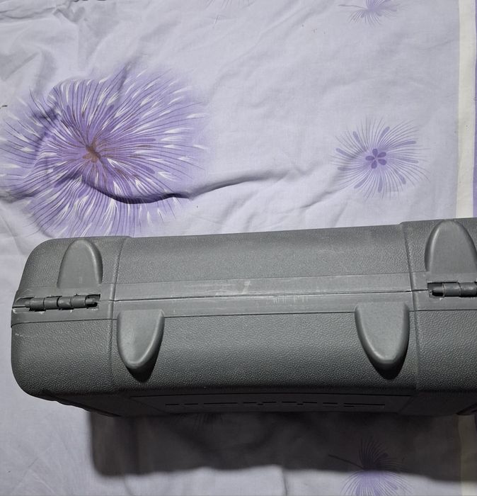 Кейс чемоданчик б/у от шлифмашинки