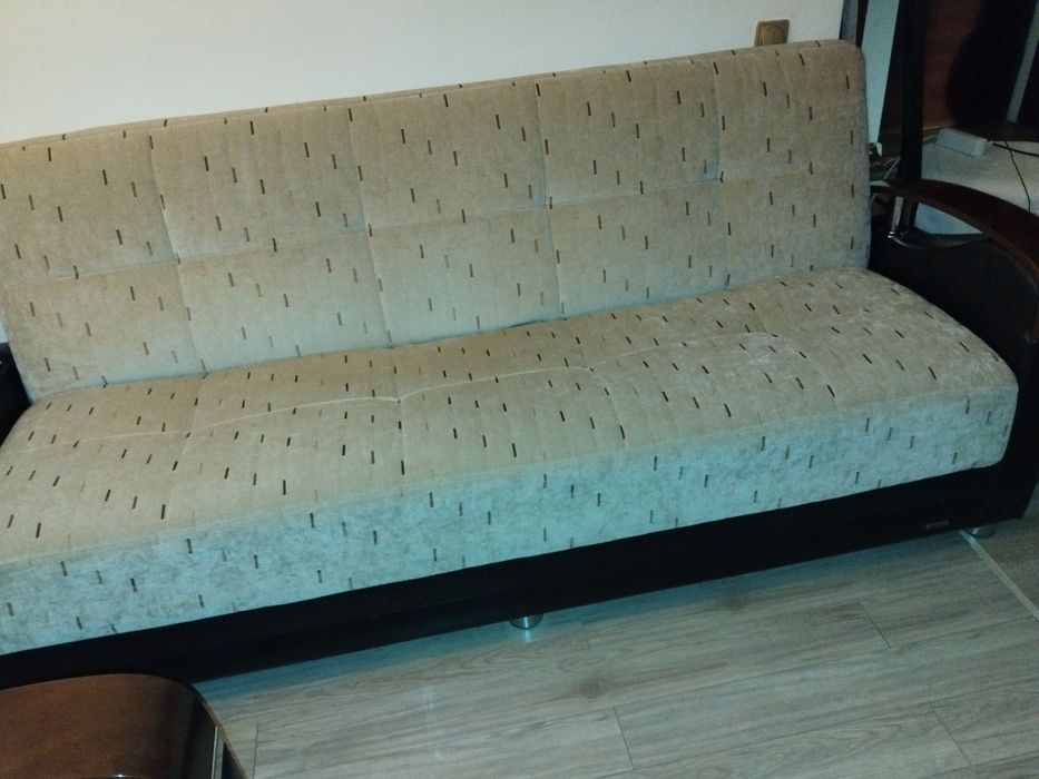 Vând set canapea Bellona + măsuță Bellonaa