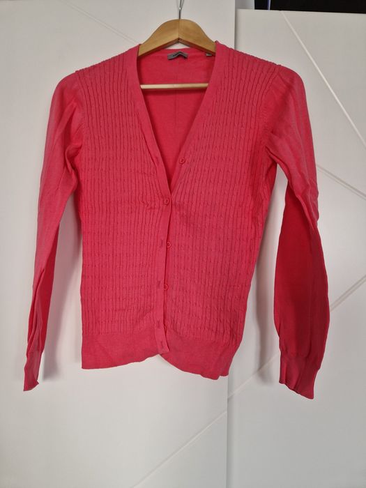 Блузи / жилетки размер S всяка на цена 5 евро