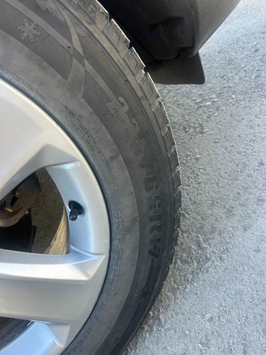 продаю ROADX  225/65/17