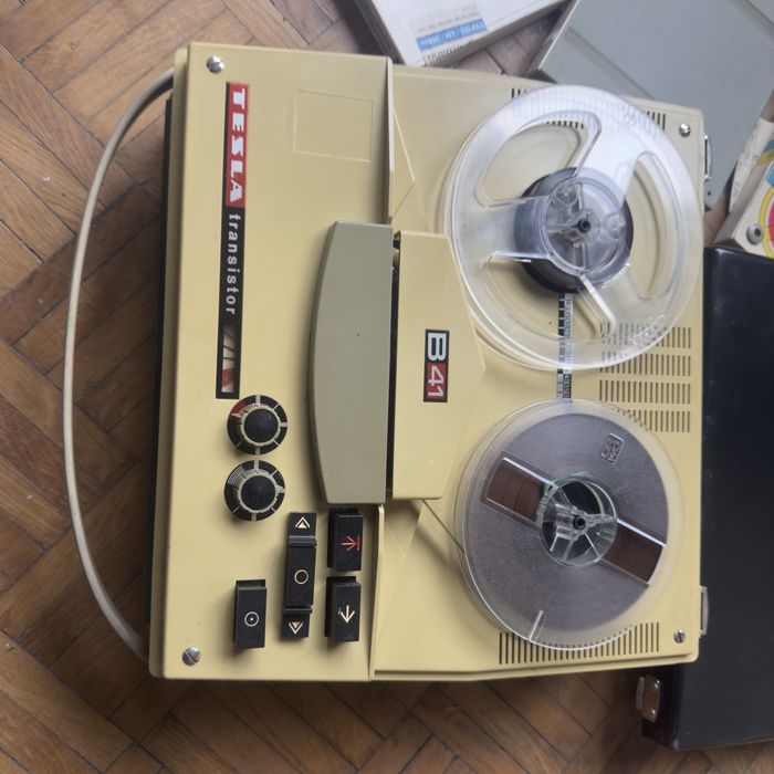Magnetofon Tesla B41