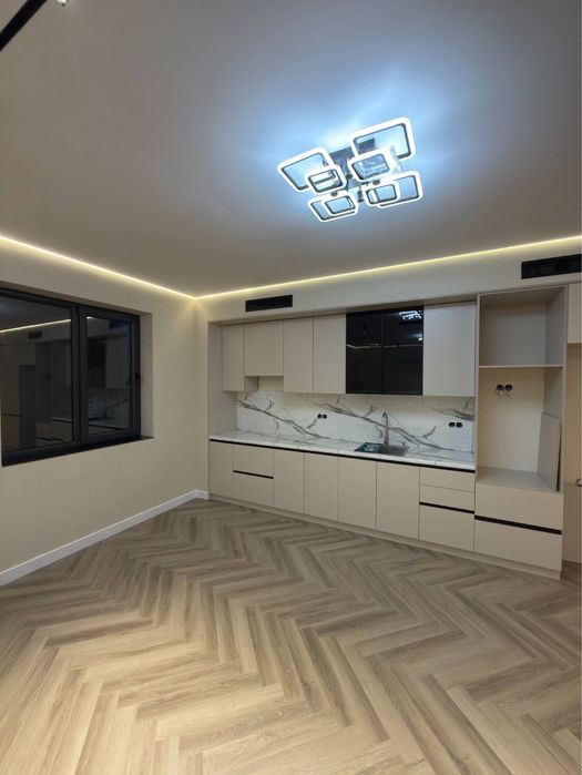 ГРЕЧЕСКИЙ ГОРОДОК 3-этажный Дом 270 м²
