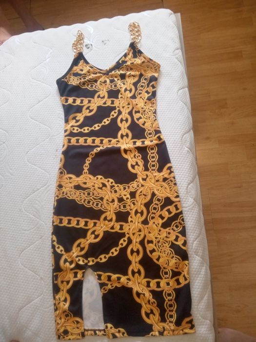 Vând Rochiță  nouă! Doar în Arad !