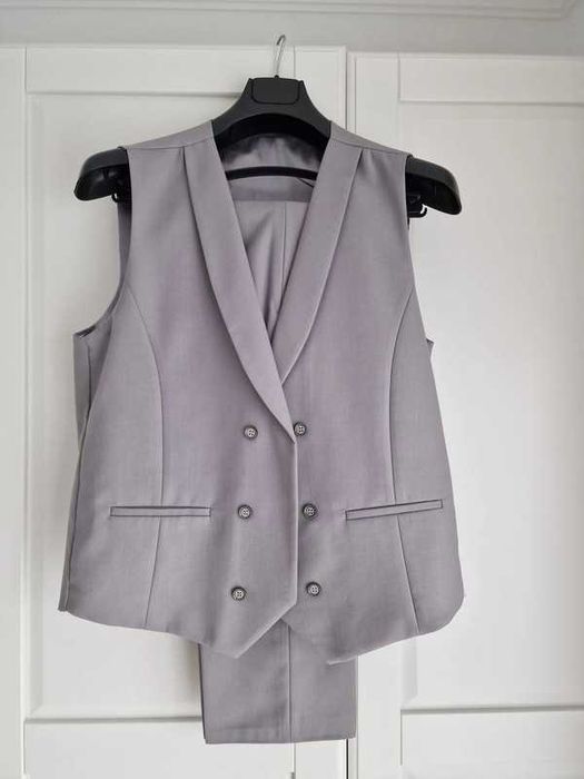Costum barbatesc