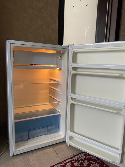 Продам однокамерный холодильник. Могу доставить