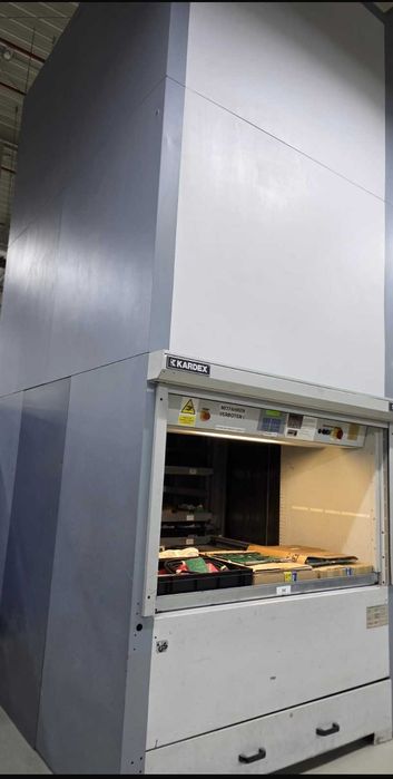 Vând sistem automat de depozitare verticală Kardex Shuttle
