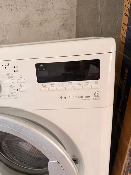 Masina de spalat slim Whirlpool AWSX63213