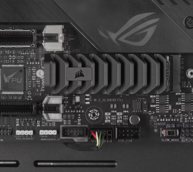 SSD  Corsair MP600 PRO XT DRAM 1TB, НОВО с ГАРАНЦИЯ 24 месеца