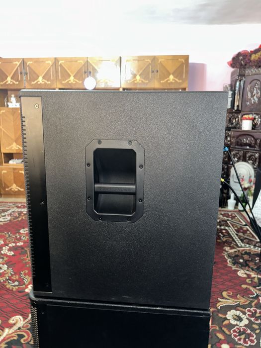 ElectroVoice ELX200 ( RCF, FBT, Dynacord, JBL )