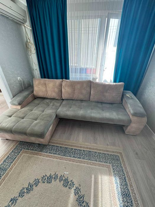 Продам недорого угловой диван
