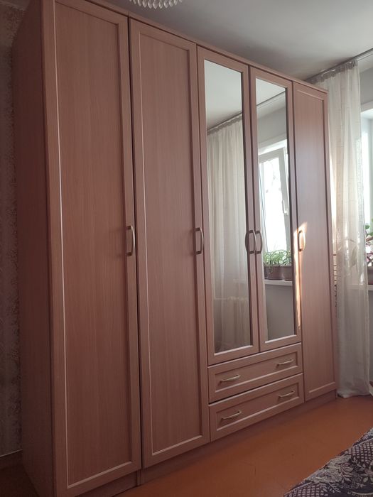 Шкаф в отличном состоянии