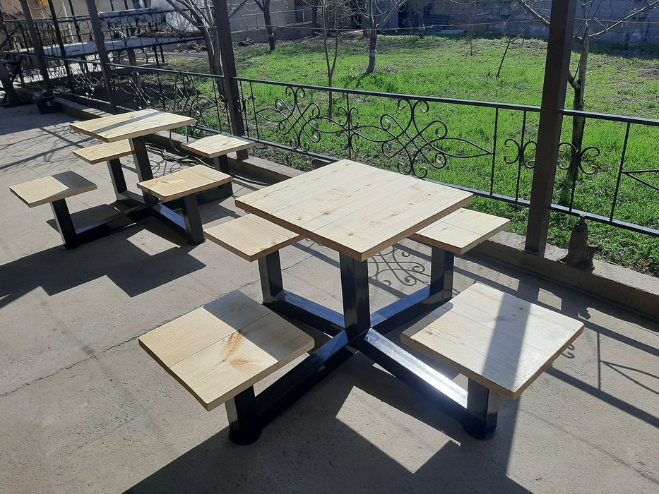 Стол стулья для  летний кафе
