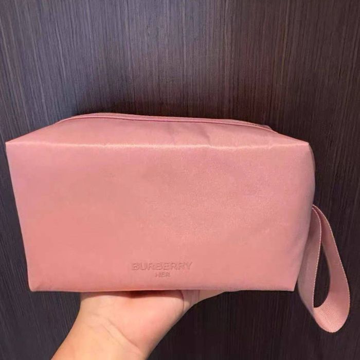 В наличии! Косметички