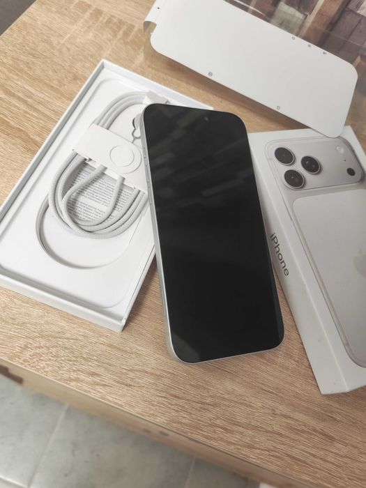 iPhone 17 Pro max sigilat