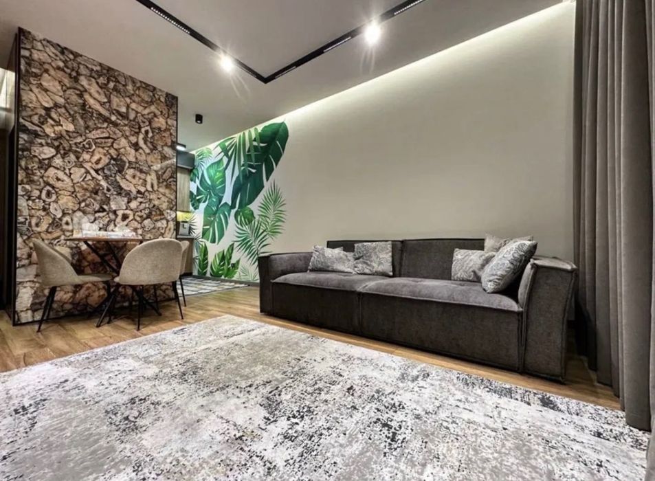 Ц-5 Сдается ж впечатлительная 2 комнатная квартира  новастройка