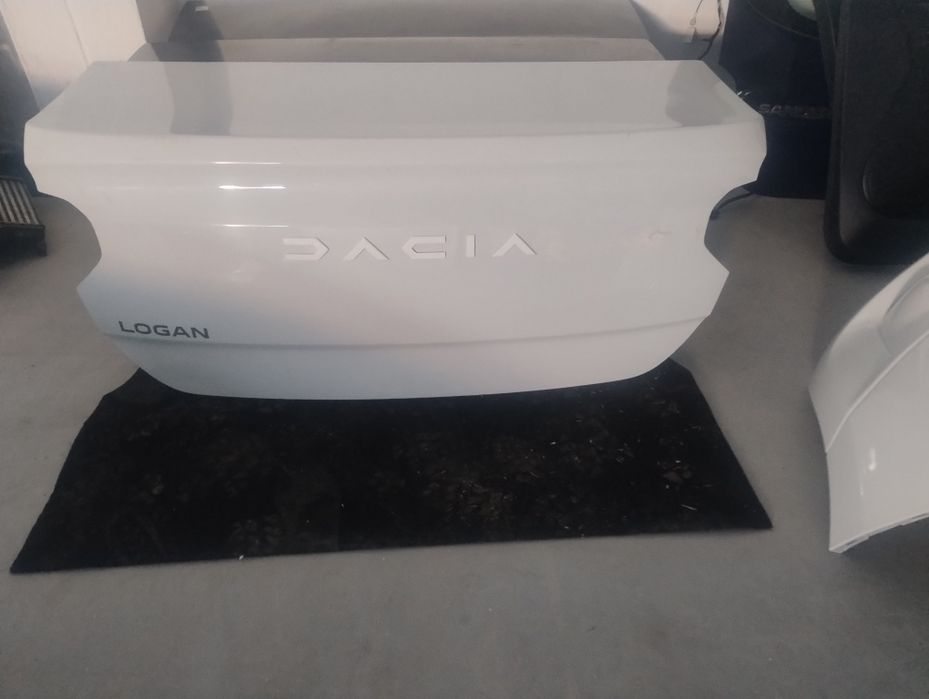 Capotă portbagaj Dacia Logan 3