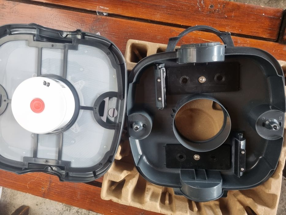 Robot curatare piscina fara fir WYBOT WY1102 max la cutie