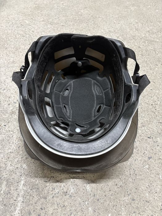 продам каску.