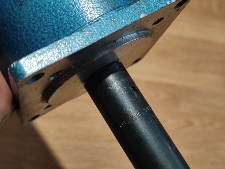 Стъпков Мотор / Електромотор 3,2 Nm / LENZE Germany