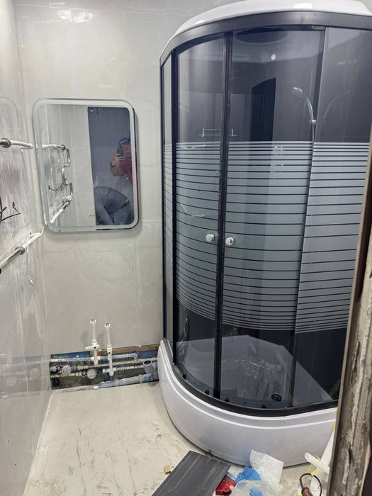 Dush kabin.Yangi, razmer 90 90, unversalniy oxirgi model bo'lishi 250$