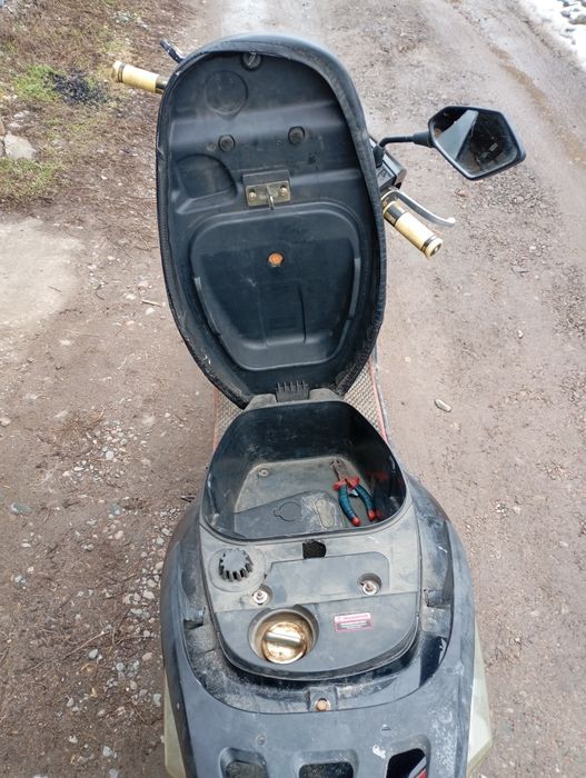 Продам мопед М 8на ходу щ