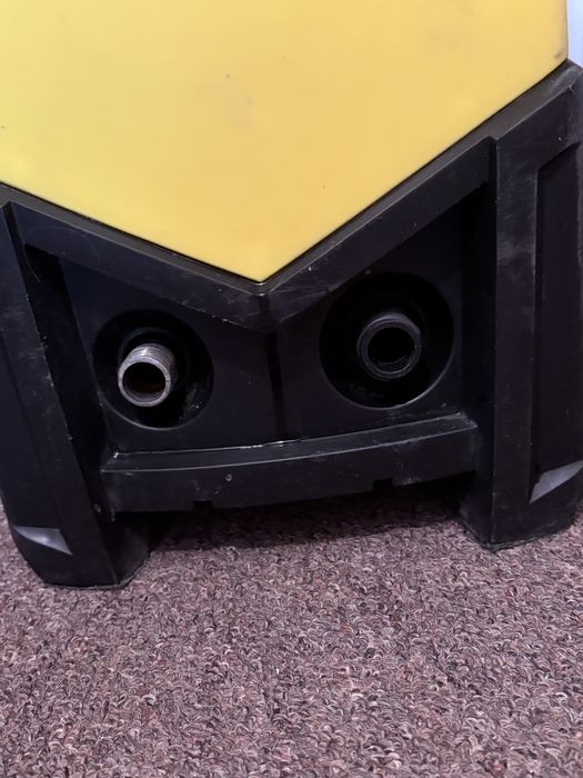 Продам мини мойку высокого давления