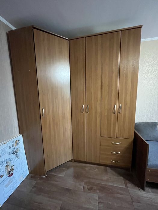 Шкаф для вещей и одежды