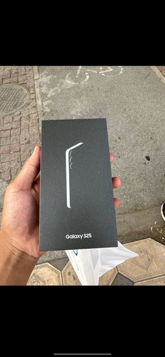 Samsung Galaxy s25 5G 256/12