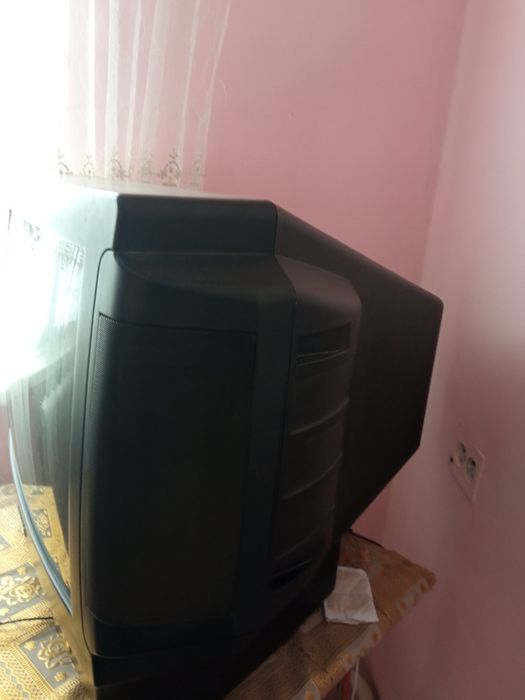 Телевизор сатылады. Филипс.марка..PAL./SECAM---NTSC 3.58/4.43.AV---in.