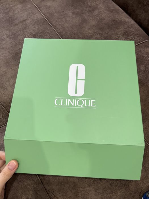 CLINIQUE    уход