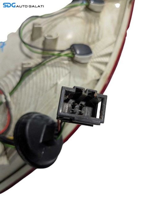 Stop Lampa Tripla Dreapta de pe Aripa Caroserie Skoda Superb 2 Hatchback Berlina Sedan 2008 - 2013 Cod 270502AH4 ZSB3T5945096 [L6847]