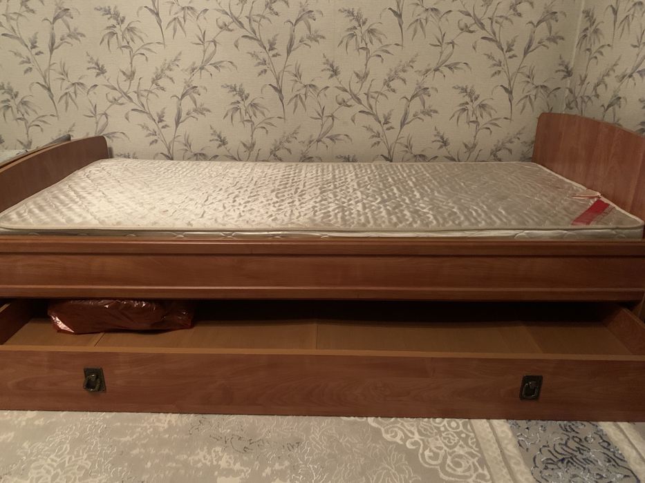 Продам кровать одноместную