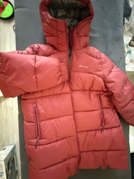 Продам куртку женскую
