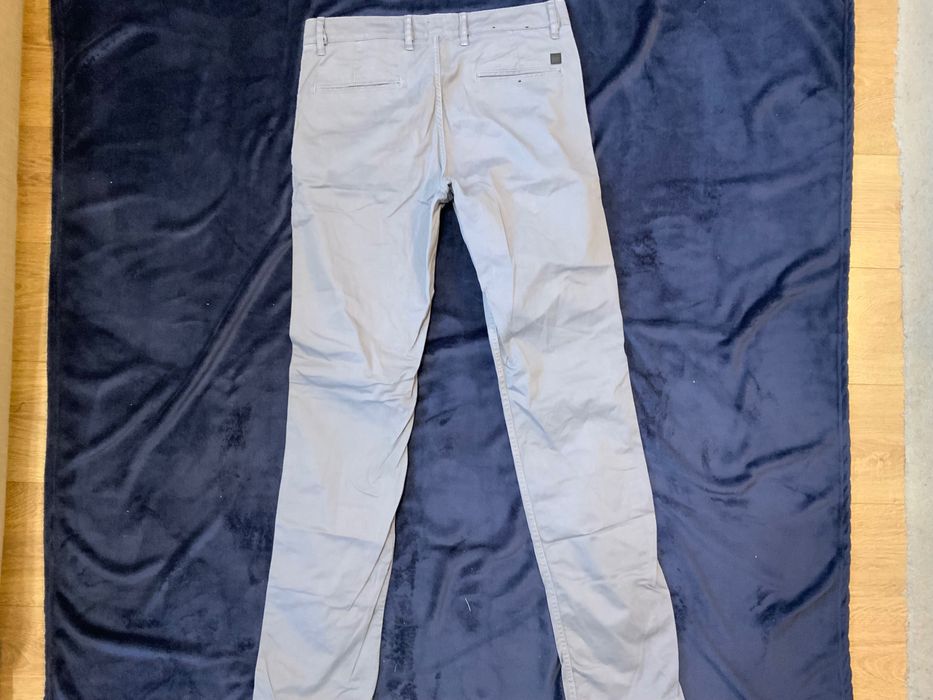 Hugo Boss-оригинален панталон 33 размер