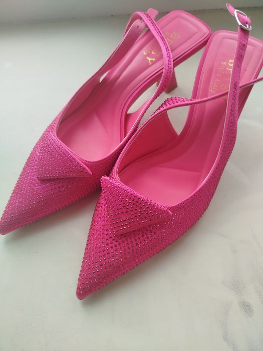 Нарядная туфли новый