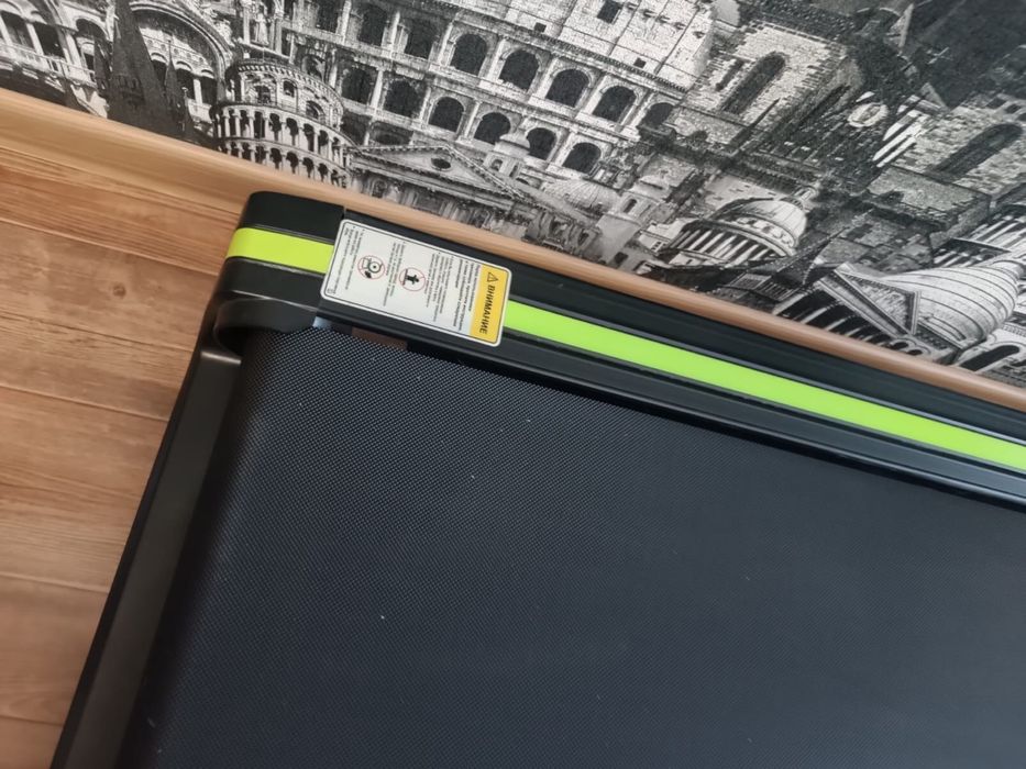 Продам беговую дорожку