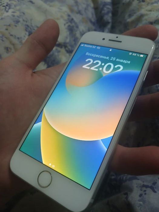 В продаже iphone 8