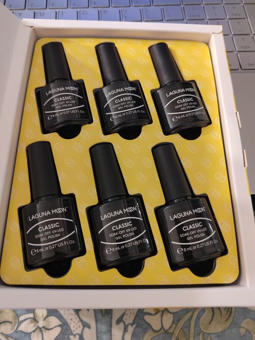 Комплект за маникюр 6 броя гел лакове -8 мл ( 5  различни комбинации )